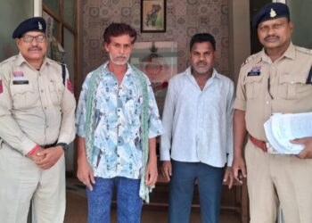 कृषि भूमि को फर्जी तरीके से विक्रय कराने के प्रकरण में लंबे समय से फरार 2 आरोपी गिरफ्तार