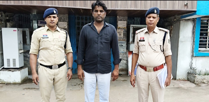 50 लाख रुपये लेकर इकरारशुदा मकान दूसरे व्यक्ति को बेचने वाला आरोपी गिरफ्तार