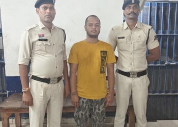 शेयर ट्रेडिंग में अधिक मुनाफे का लालच देकर 2 करोड़ रुपये से अधिक की धोखाधड़ी करने वाला आरोपी गिरफ्तार