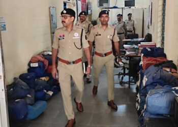 SP त्रिलोक बंसल ने थाना सिटी कोतवाली एवं चौकी देवरबीजा का किया औचक निरीक्षण
