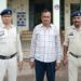 संभाग आयुक्त कार्यालय में चपरासी की नौकरी लगाने के नाम पर ₹5 लाख की धोखाधड़ी करने वाला आरोपी गिरफ्तार