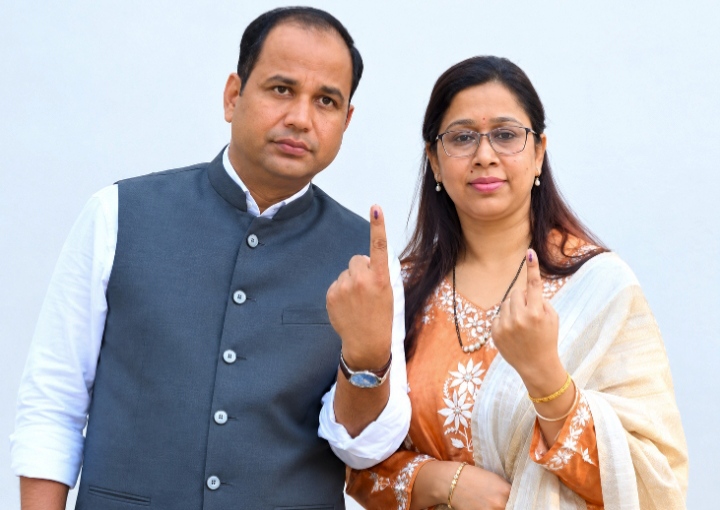 कलेक्टर डॉ. गौरव सिंह एवं उनकी पत्नी डॉ. सुनीता सिंह प्रोजेक्ट दधीचि के तहत लेंगे देहदान का संकल्प
