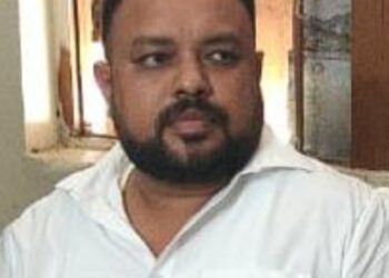 अनुविभागीय अधिकारी (राजस्व) एवं दण्डाधिकारी कार्यालय का बाबू 10 हजार रुपए रिश्वत लेते गिरफ्तार