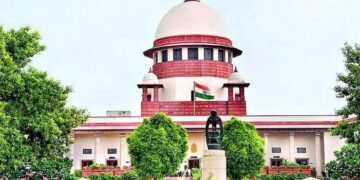 तीन महीने से बड़े बच्चे को गोद लेने वाली महिलाओं को भी मैटरनिटी लीव का हक : सुप्रीम कोर्ट