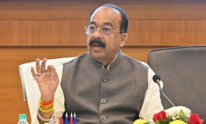 बारिश में खराब सड़कों पर उप मुख्यमंत्री अरुण साव ने जताई नाराजगी, 15 अक्टूबर तक सुधारने के दिए निर्देश