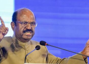 पश्चिम बंगाल के राज्यपाल सीवी आनंद बोस ने अपने पद से दिया इस्तीफा, ममता बनर्जी ने जताई चिंता