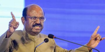 पश्चिम बंगाल के राज्यपाल सीवी आनंद बोस ने अपने पद से दिया इस्तीफा, ममता बनर्जी ने जताई चिंता