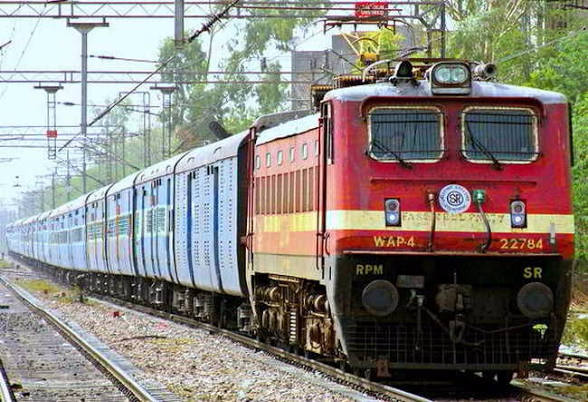 नीट-2026 के परीक्षार्थियों की सुविधा हेतु SECR चलाएगा विशेष ट्रेन, 10 ट्रेनों में 40 अतिरिक्त सामान्य कोचों कि सुविधा भी उपलब्ध