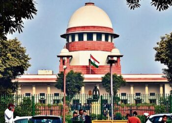 डिलीवरी के एक साल बाद IPS की ट्रेनिंग रोकने के नियम पर SC का सवाल—फिट हैं तो क्यों रोक रहे हैं?