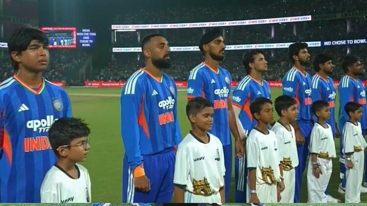 क्रिकेट मैच में पहली बार राष्ट्रगान से पहले गाया गया वंदे मातरम, सालों पुरानी परंपरा में बदलाव