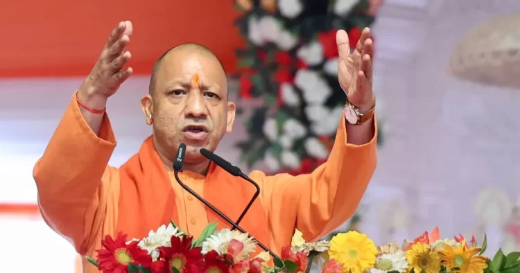 विदेशी ताकतें रच रहीं षडयंत्र, सीएम योगी बोले- सोशल मीडिया की अफवाहों से युवा को बचाएं, शिक्षकों से की अपील
